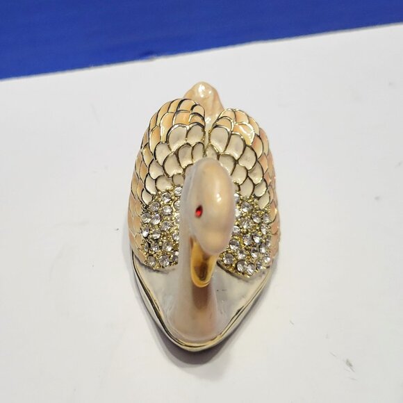 Vintage Swan Trinket Box with Sparkly Rhinestones - Picture 4 of 8